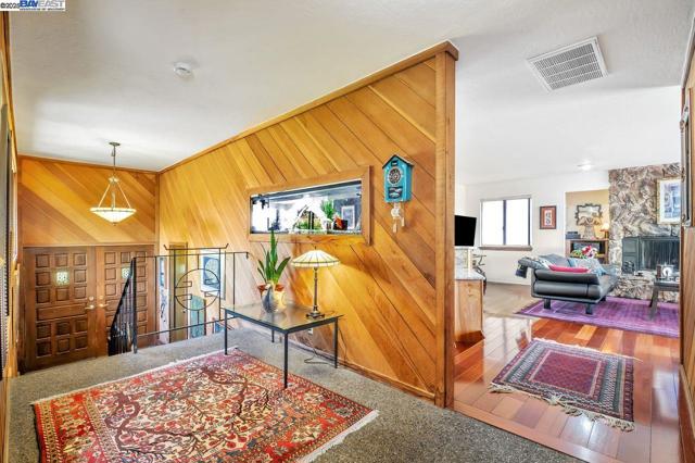 31865 Chicoine Ave, Hayward CA: https://media.crmls.org/mediaz/369e6aae-a004-4c41-b10f-df2ff3662157.jpg
