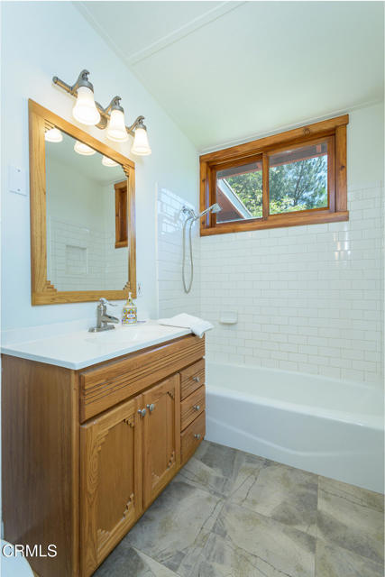 Detail Gallery Image 29 of 75 For 11461 Riverwood Dr, Sunland,  CA 91040 - 3 Beds | 2 Baths