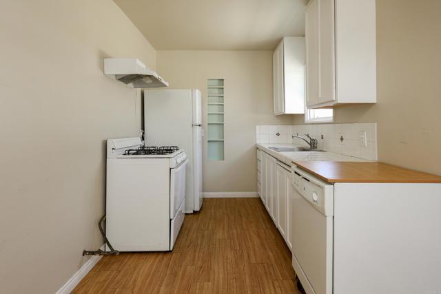 4662 4664 Bancroft, San Diego CA: https://media.crmls.org/mediaz/369fb629-1d38-4c89-897f-079ddcc36eb9.jpg