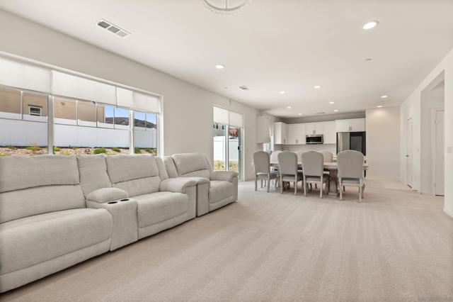 8553 Dartmouth St, Santee CA: https://media.crmls.org/mediaz/36a01da1-9529-480c-9945-ea745bafb73e.jpg