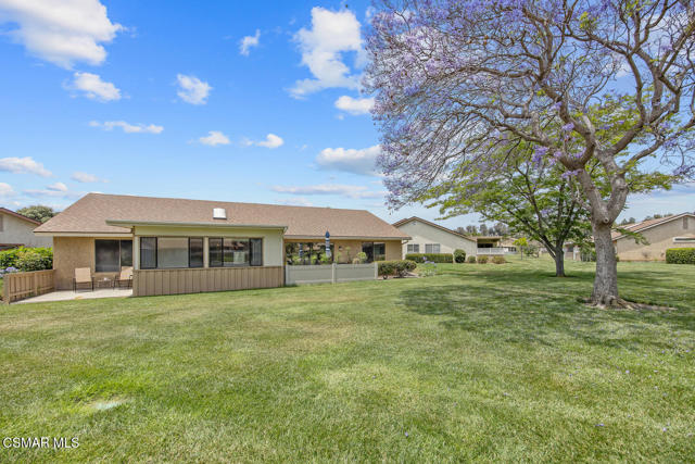 31310 Village 31, Camarillo CA: https://media.crmls.org/mediaz/36a0337b-5891-4e57-a299-e6a1eb8ee9db.jpg
