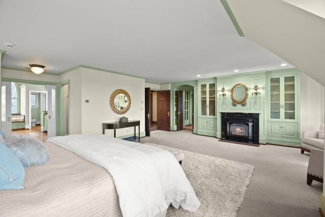 12359 Farr Ranch Road, Saratoga CA: https://media.crmls.org/mediaz/36a05a69-be86-4737-8d25-5addd62b6886.jpg