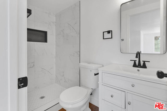 8055 Bangor Avenue, Hesperia CA: https://media.crmls.org/mediaz/36a073c3-e78b-48d7-b0f2-84587010d018.jpg
