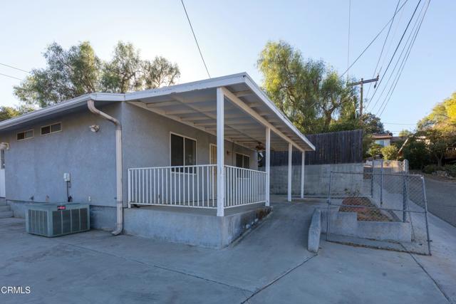 Detail Gallery Image 7 of 25 For 6015 Peppertree Ln, Simi Valley,  CA 93063 - 3 Beds | 2 Baths