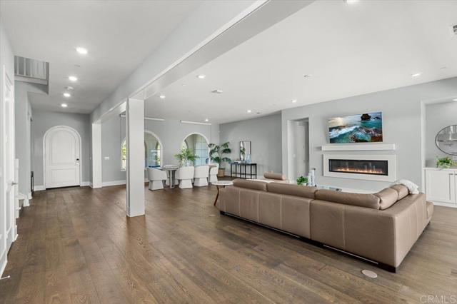 Detail Gallery Image 22 of 75 For 863 Pearl Dr, San Marcos,  CA 92078 - 5 Beds | 5/1 Baths