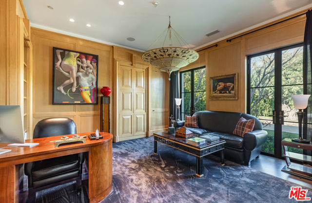 610 Arkell Drive, Beverly Hills CA: https://media.crmls.org/mediaz/36a357be-de03-495b-acda-743589dac203.jpg