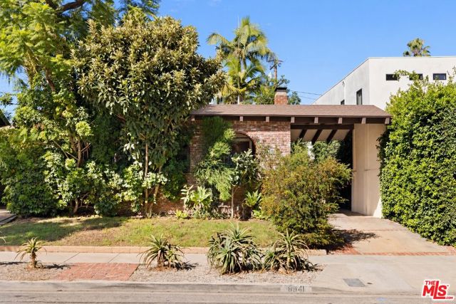 8941 Rosewood Avenue photo 14