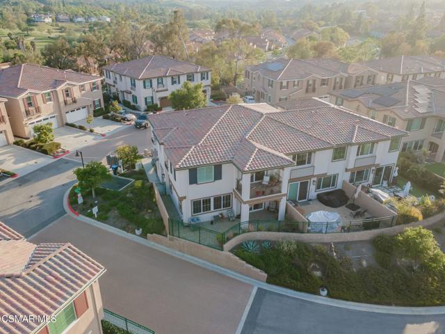 263 Morro Way, Simi Valley CA: https://media.crmls.org/mediaz/36a63519-28b2-4253-b468-fbb2cae3d464.jpg