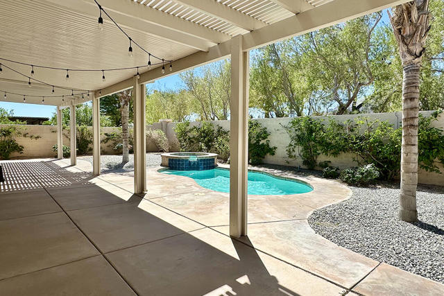 1247 Oro, Palm Springs CA: https://media.crmls.org/mediaz/36a6d2eb-70d3-4b6c-ae09-99df989aa4a4.jpg