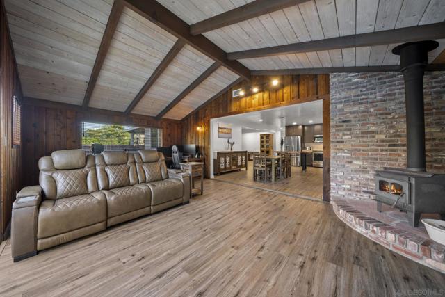 1780 Grove Rd, El Cajon CA: https://media.crmls.org/mediaz/36a70e04-08e4-4145-838f-7c730ec79c02.jpg