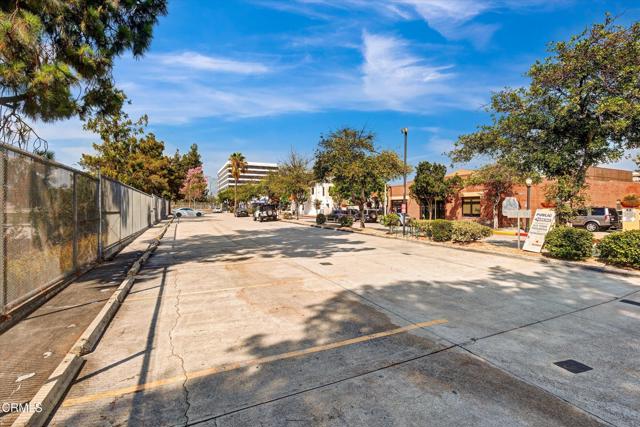 Detail Gallery Image 33 of 38 For 159 W Green St #408,  Pasadena,  CA 91105 - 2 Beds | 2 Baths
