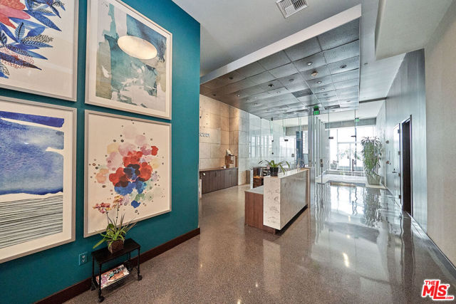 3810 Wilshire Boulevard, Los Angeles CA: https://media.crmls.org/mediaz/36aa249b-48b3-4b9e-8fe0-05d41f29a9d1.jpg