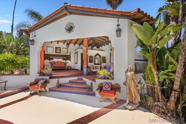 2103 Sunnyside Ave, El Cajon CA: https://media.crmls.org/mediaz/36aa5b53-96f5-4e59-afc4-7f52cc1a2309.jpg
