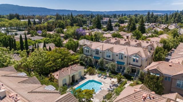 135 Frederick Court, Mountain View CA: https://media.crmls.org/mediaz/36aa5f52-fa72-4b83-9f17-2840778e94bd.jpg