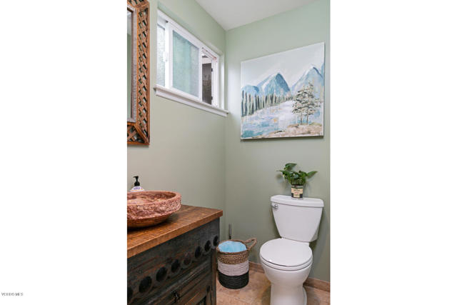 1210 Elder Street, Oxnard CA: https://media.crmls.org/mediaz/36ab0425-14d2-4f9d-b828-0795b0868744.jpg