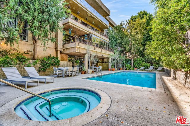 1124 N Kings Road, West Hollywood CA: https://media.crmls.org/mediaz/36ab32c8-b02e-41ee-b493-fd730728273d.jpg