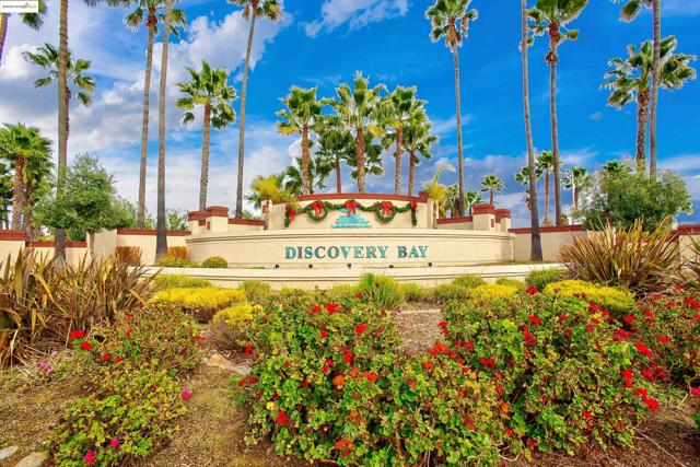 5090 Double Point Way, Discovery Bay CA: https://media.crmls.org/mediaz/36ababf1-6005-49ee-ae27-6a8b722694da.jpg