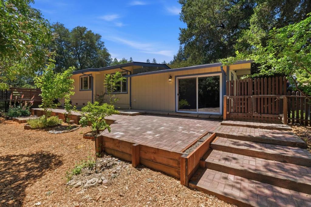 111 Greenview Drive