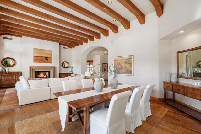 49260 Jfk Trail, Palm Desert CA: https://media.crmls.org/mediaz/36ac518c-ad31-4436-89eb-0f956ac6541c.jpg