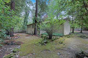 13250 Middleton Avenue, Boulder Creek CA: https://media.crmls.org/mediaz/36ac653b-a879-4172-bba5-4b67e1889c9c.jpg