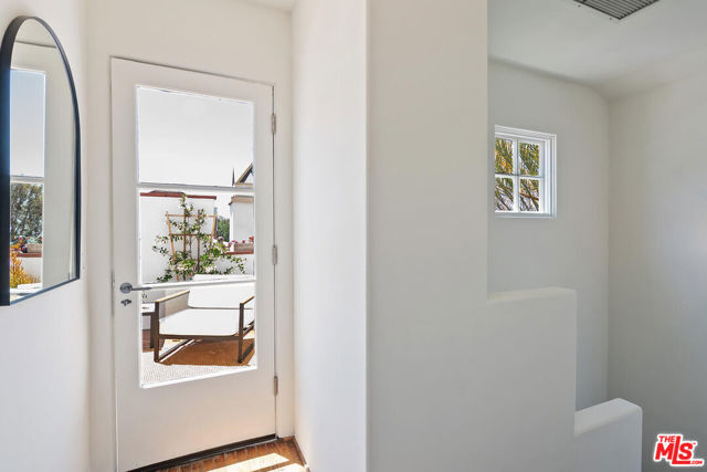 1414 N Harper Avenue, West Hollywood CA: https://media.crmls.org/mediaz/36ac71e6-6b79-4d0e-b4f3-ab7633f79d2e.jpg