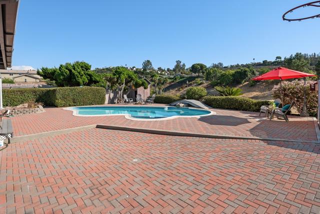 6815 Monte Verde, San Diego CA: https://media.crmls.org/mediaz/36ac7709-0f38-4791-a1c0-af26634a048f.jpg