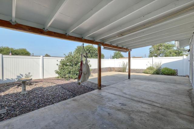 9158 Heatherdale St, Santee CA: https://media.crmls.org/mediaz/36ad1a91-5e84-4ae9-938a-933b00a45dfb.jpg