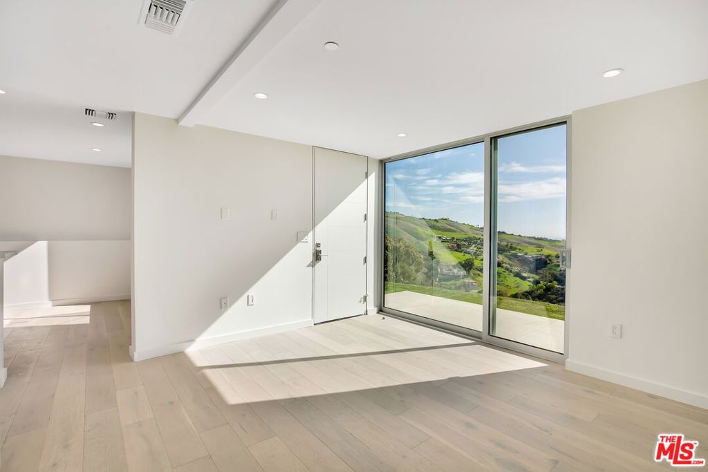 MLS #26875897 image #51