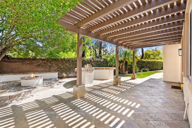 6 Reston Way, Ladera Ranch CA: https://media.crmls.org/mediaz/36af907c-7eaa-4d41-a50f-11b5d8685560.jpg