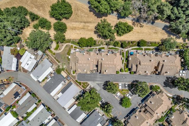 6901 Rodling Drive, San Jose CA: https://media.crmls.org/mediaz/36b016c2-89ce-4ea8-ae75-075ea6ccaf46.jpg