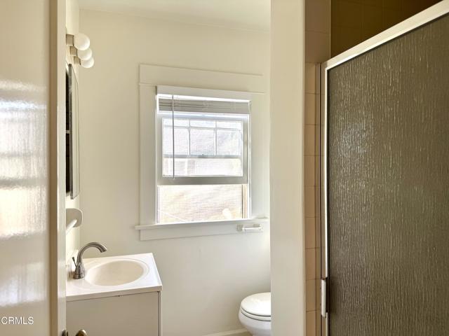 Detail Gallery Image 16 of 22 For 613 Lindaraxa, Alhambra,  CA 91801 - 2 Beds | 1/1 Baths