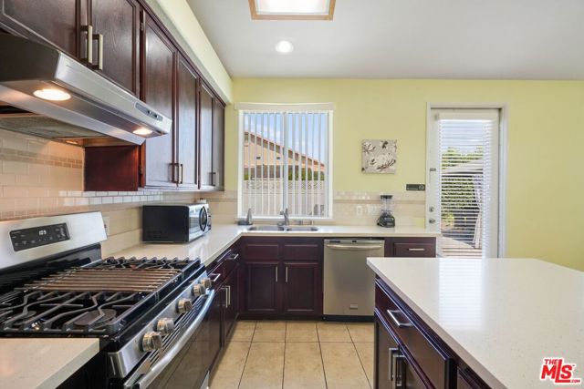 69730 Mccallum Way, Cathedral City CA: https://media.crmls.org/mediaz/36b0534b-d505-4ffe-9996-4ff60848abf5.jpg