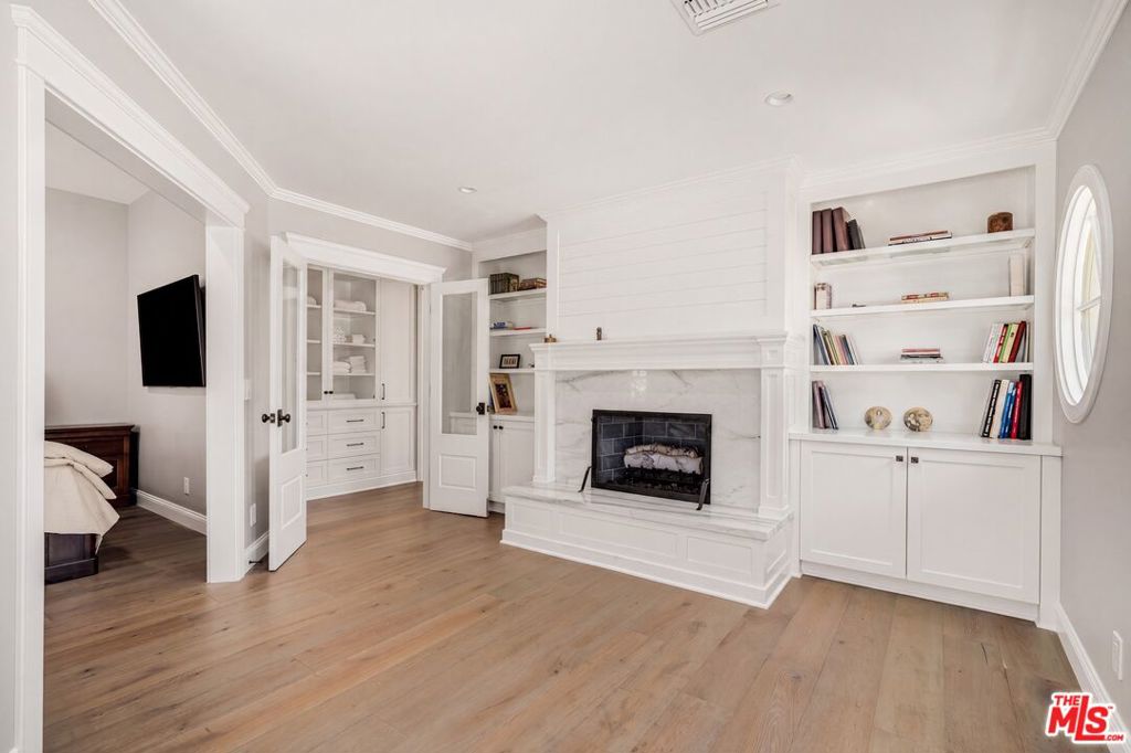 MLS #26844393 image #24