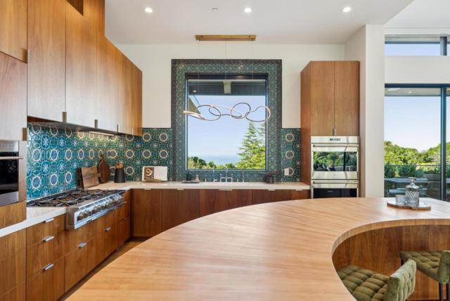 855 Darrell Road, Hillsborough CA: https://media.crmls.org/mediaz/36b1535f-219f-42b2-be43-4916d01724f0.jpg