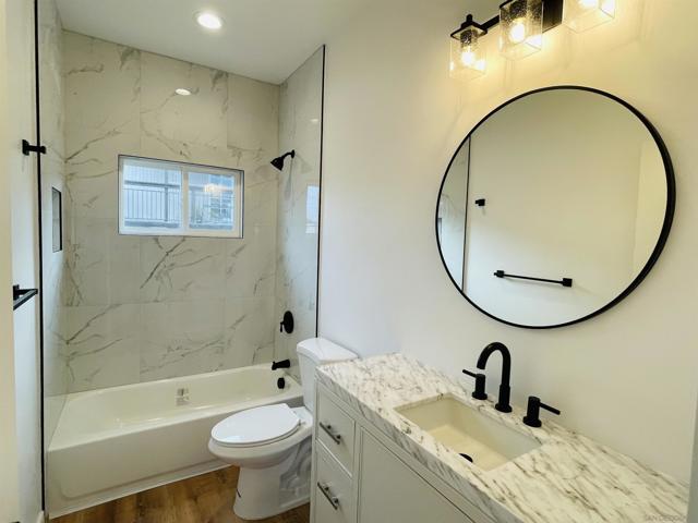 6737 43 Thomson Ct, San Diego CA: https://media.crmls.org/mediaz/36b16718-5ce0-43e9-ad19-78a61ff5d614.jpg