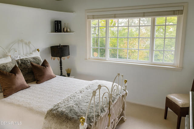 1694 Margate Place, Westlake Village CA: https://media.crmls.org/mediaz/36b1a0c6-c481-457c-ae5b-8da8efa3b257.jpg