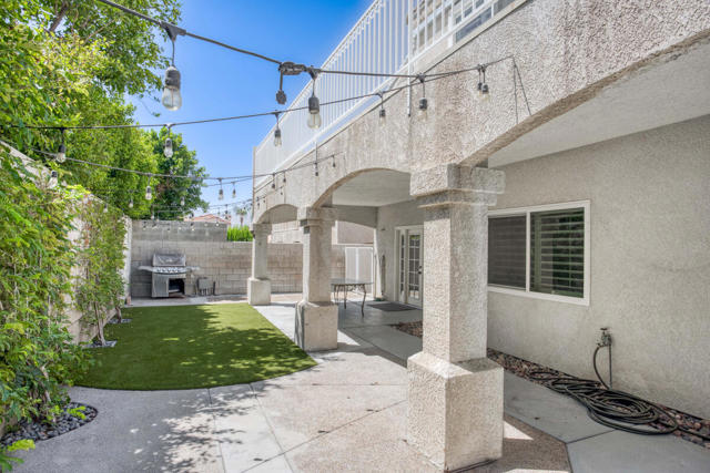 41950 Maryn Court, Palm Desert CA: https://media.crmls.org/mediaz/36b20914-ebd4-4d92-b851-6cfab0e430e2.jpg