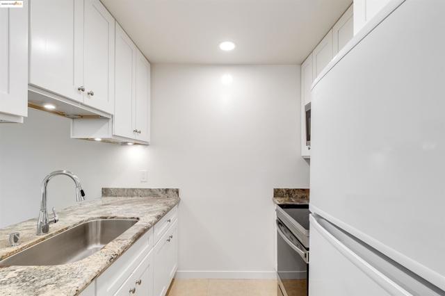 2059 Olivera Rd, Concord CA: https://media.crmls.org/mediaz/36b22936-95db-4e5a-92a2-d1cfcf0c0562.jpg