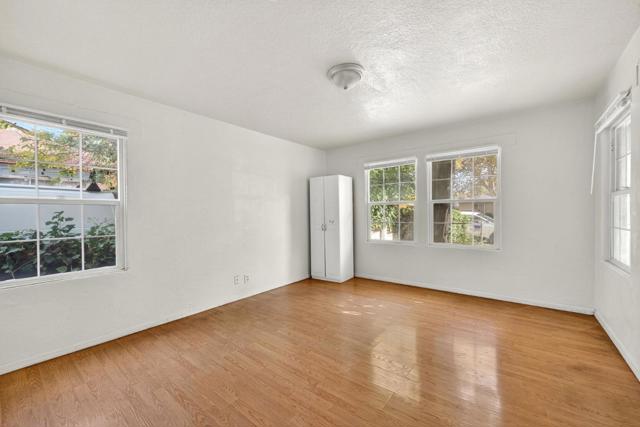 951 N 4th Street, San Jose CA: https://media.crmls.org/mediaz/36b24aba-2f44-4cc4-a9dd-408c01204612.jpg