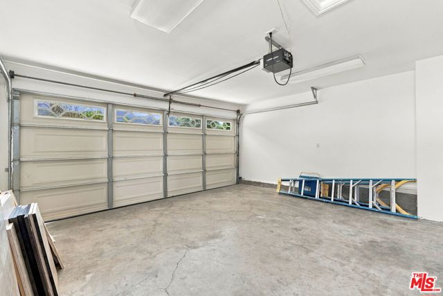 10551 Blucher Avenue photo 26