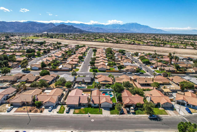 45603 Sutter Creek Road, Indio CA: https://media.crmls.org/mediaz/36b31495-6f81-48f4-8772-8bb6186625fd.jpg