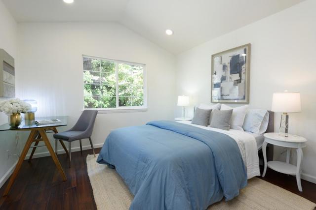 2023 Valparaiso Avenue, Menlo Park CA: https://media.crmls.org/mediaz/36b31bff-e986-49a5-bd6d-80603a2c0a44.jpg