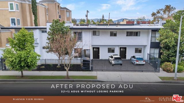 5201 Rigoletto Street, Woodland Hills CA: https://media.crmls.org/mediaz/36b3327c-bc17-4b34-88fb-05d5f1f2acb0.jpg