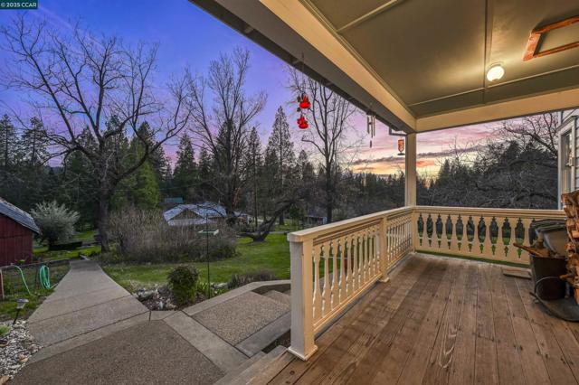 11417 Red Dog Rd, Nevada City CA: https://media.crmls.org/mediaz/36b3d753-5958-4704-9a56-d3dd2fa6e8ea.jpg