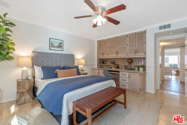 4350 Via Dolce, Marina del Rey CA: https://media.crmls.org/mediaz/36b41689-995b-4ed8-b1f0-dbc45acac50e.jpg