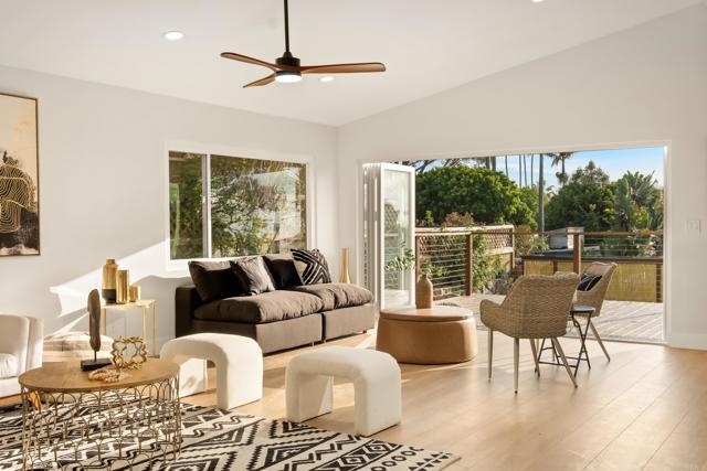 Detail Gallery Image 10 of 36 For 835 Cathy Ln, Cardiff By The Sea,  CA 92007 - 4 Beds | 2 Baths