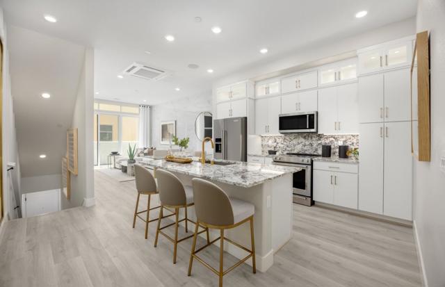 2440 Willow Way, San Mateo CA: https://media.crmls.org/mediaz/36b5f44e-027c-4743-a197-e6da962150b3.jpg