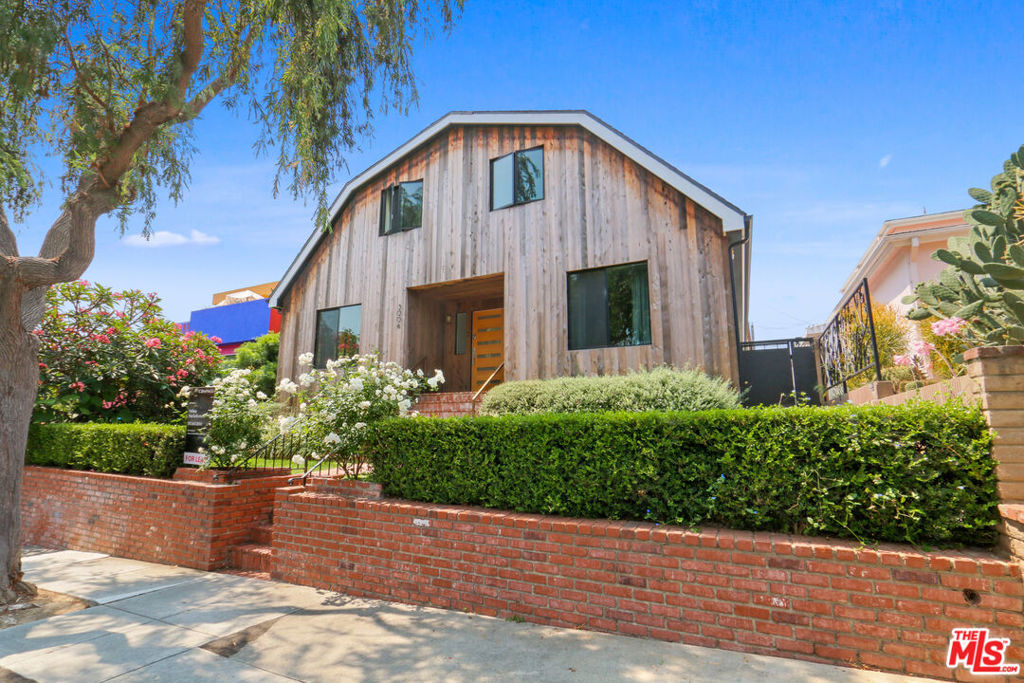 3004 Glenn Avenue