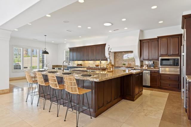 58703 Jerez, La Quinta CA: https://media.crmls.org/mediaz/36b783cc-dd97-461f-a029-9934c794c31c.jpg