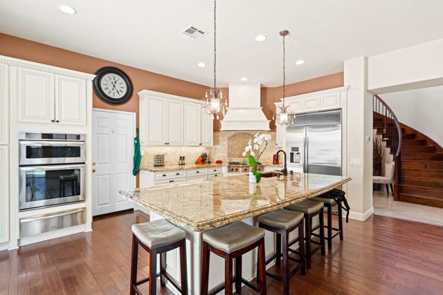 3814 Ruette San Raphael, San Diego CA: https://media.crmls.org/mediaz/36b8c957-3f1b-4015-a1d4-4303682f0359.jpg
